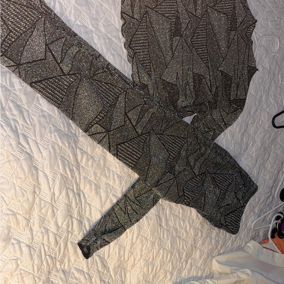 Geometric Patterned Two-Piece Set - Picture 2 of 3